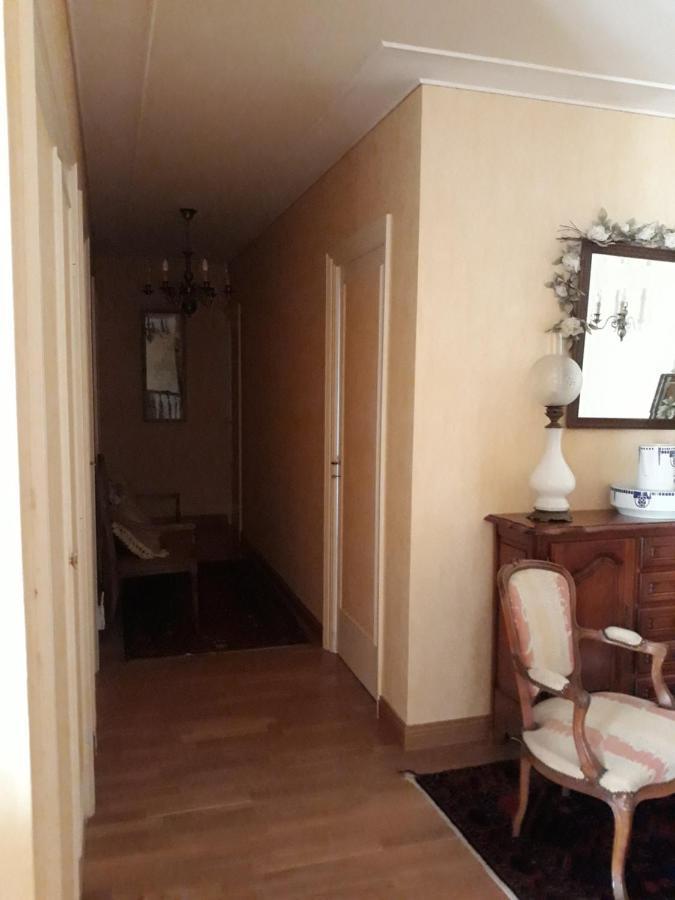 Chambre Dans Villa Гуэну Экстерьер фото